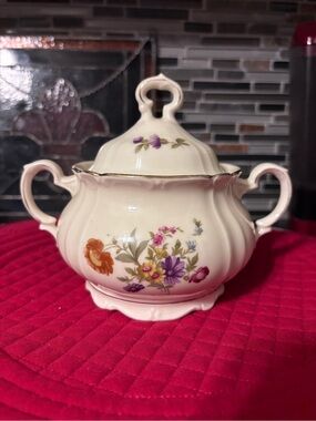 Vintage Floral Covered Sugar Bowl - Cream with Multicolor Flowers